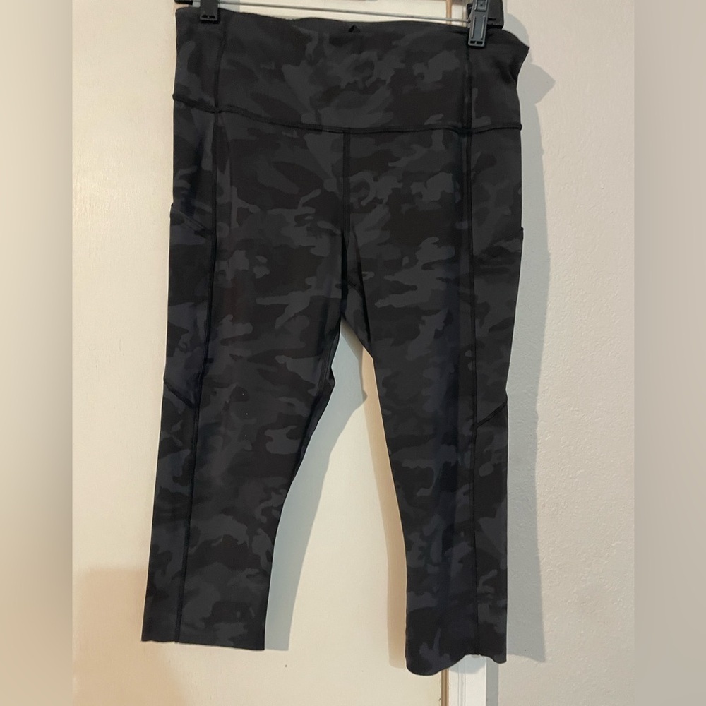 LULULEMON Fast Free High Rise Crop 19" - Picture 3 of 5